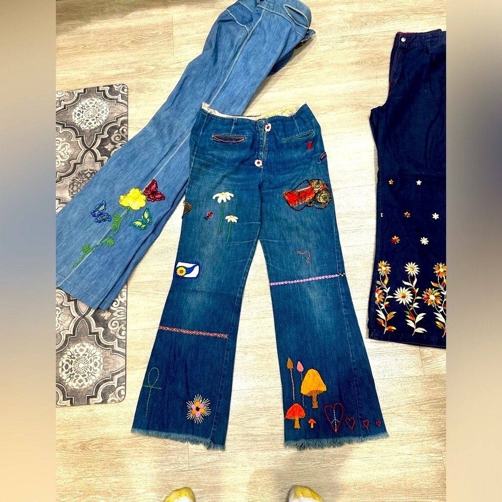 Bell Bottoms 70s Deadstock
Listing was made for the BUTTERFLY ones - Picture 5 of 13